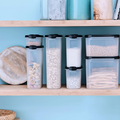 Tupperware Eidgenossen®- Set (7) Gefüllte Vorratsdosen im Schrank sorgen für Übersicht und Ordnung