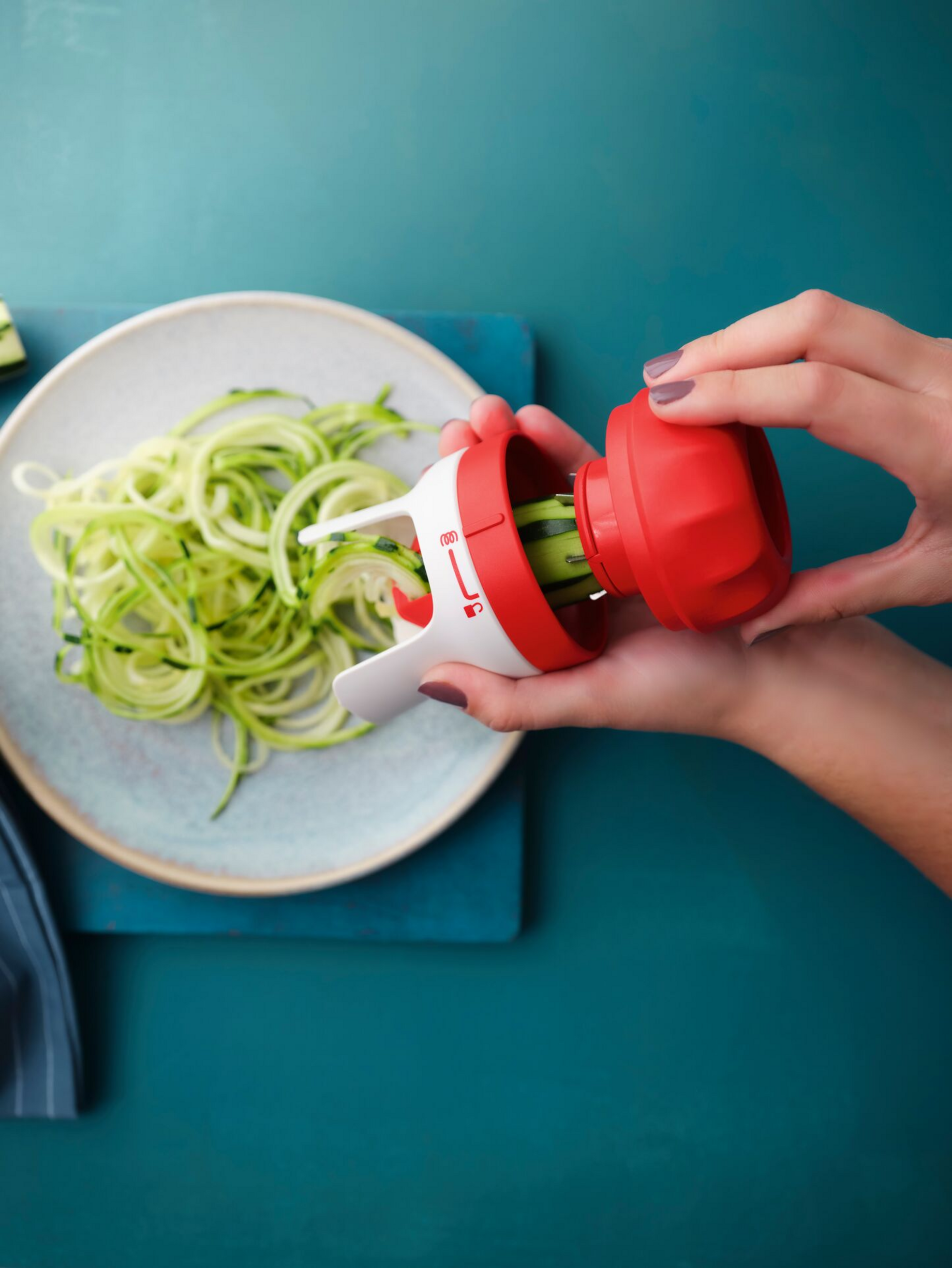 Technique pour tailler des tagliatelles de légumes 