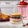 Tupperware Bamboo Clear Storage 550 ml Angebot Glasbehälter mit Bambusdeckel perfekt als Geschenk gefüllt mit Backzutaten