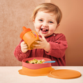 Tupperware TupperCare® Kinderteller gelb Kind isst aus Kinderteller mit rutschfestem Boden