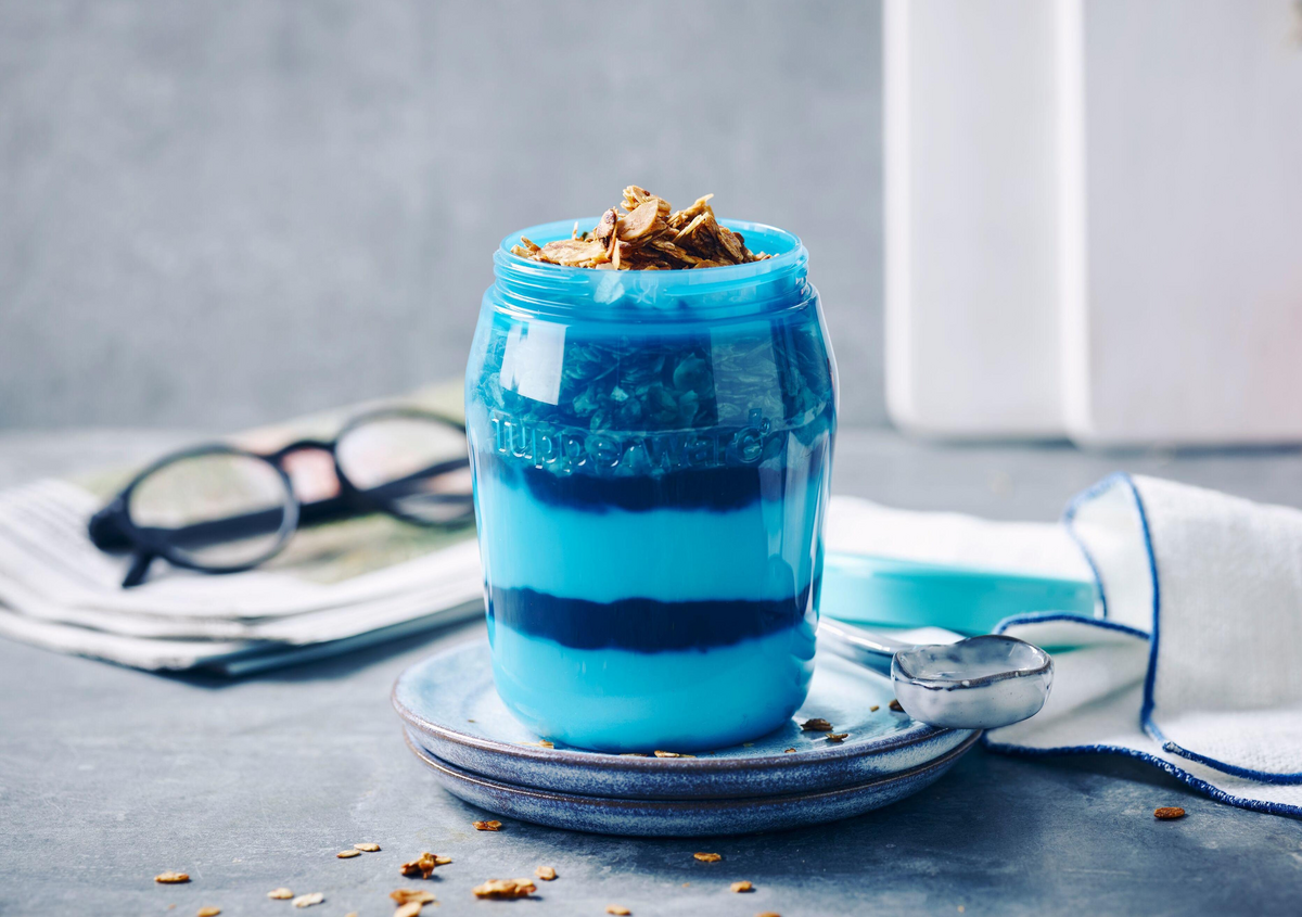 Jogurt parfe s tostiranim žitnim pahuljicama