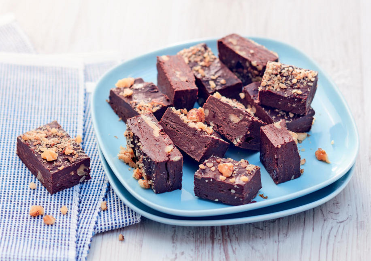 NAJLAKŠI FUDGE KOLAČ